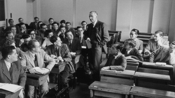 Hayek & école